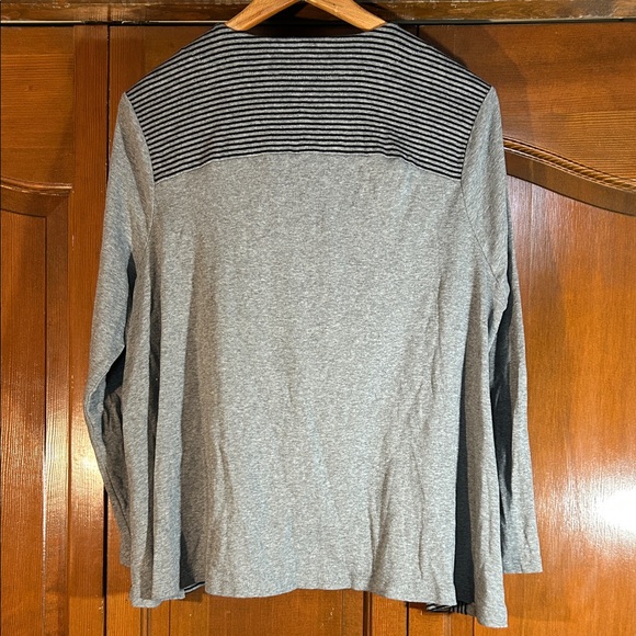 J. Jill Gray Striped Long Sleeve Women's Top Size XL Petite - Picture 2 of 4